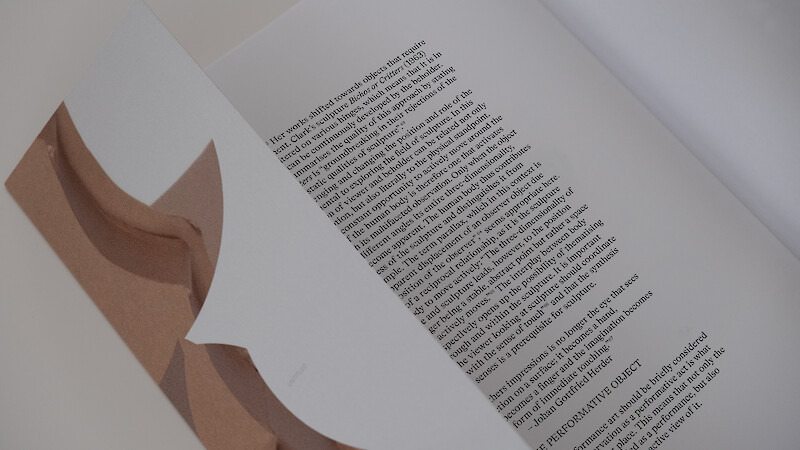 The Sculptural Book – An Investigation on the Intersections between Sculpture and Book