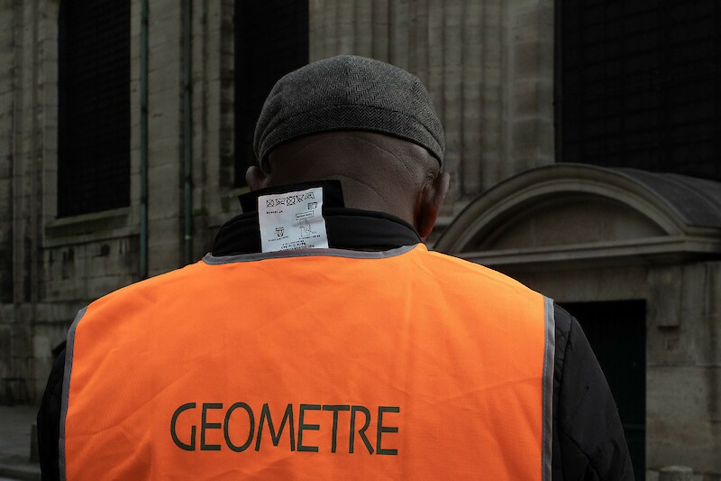 Interaktives Entdecken: digitaler Reiseführer für Paris