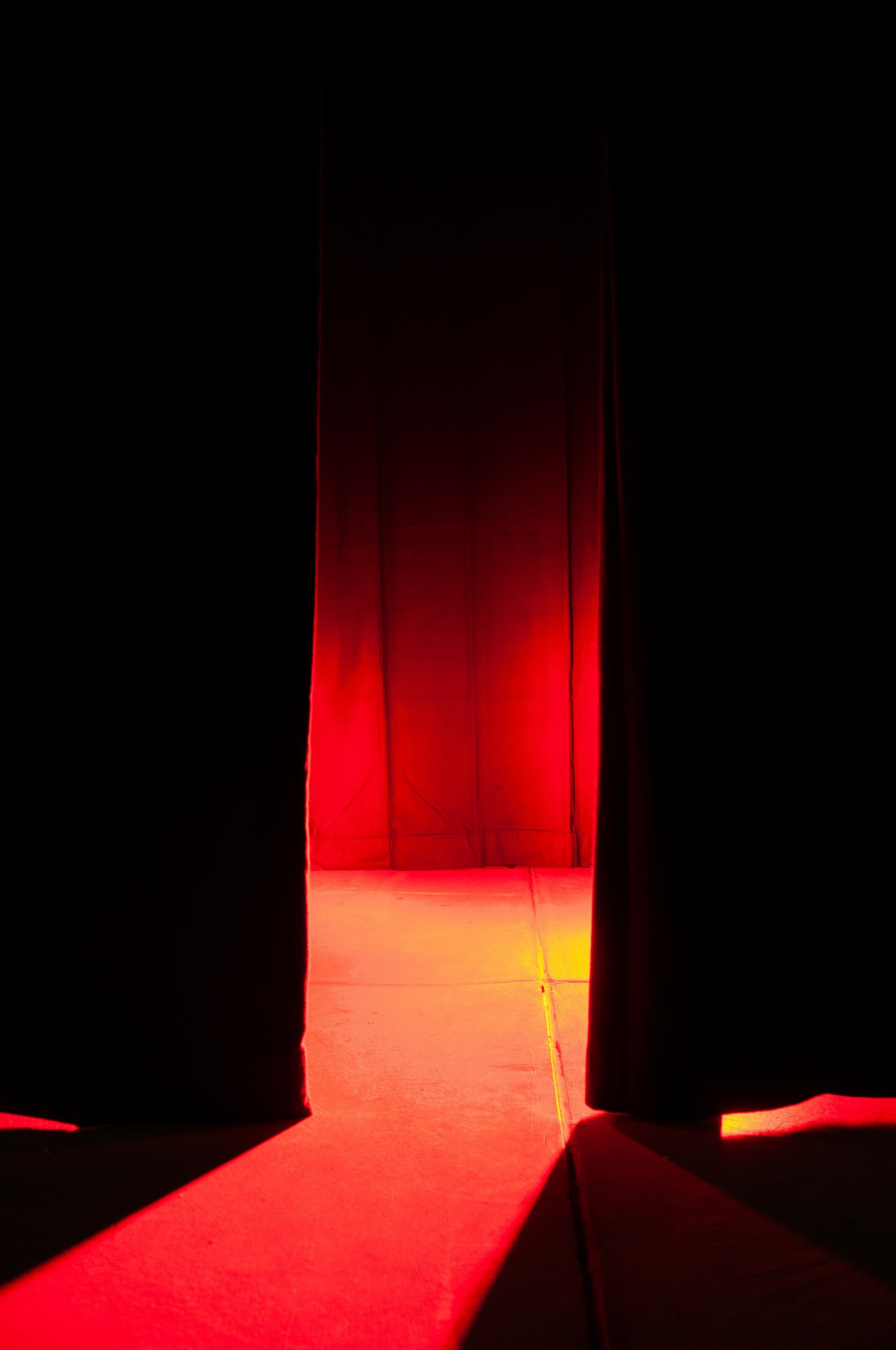 Current Currents — a workshop on exhibiting